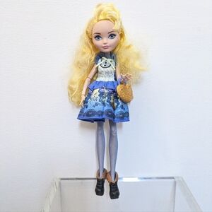 Ever After High Blondie Lockes Signature Royal Doll